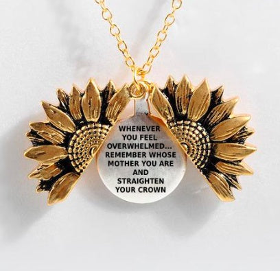 Collar con letras de doble capa de girasol