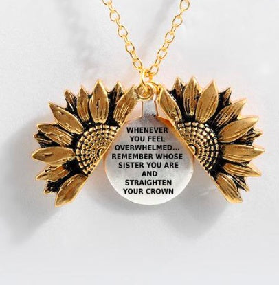 Collar con letras de doble capa de girasol