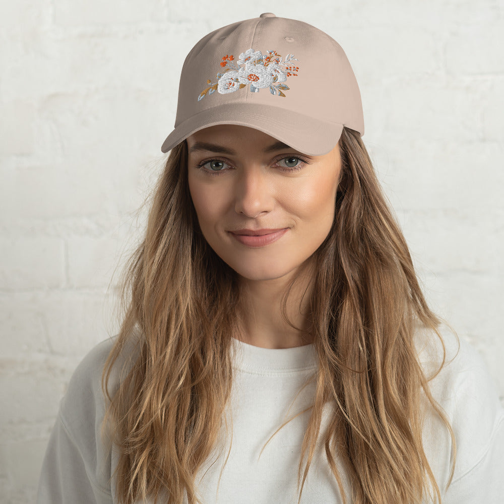 Gorra Con Bordado De Hermosas Flores